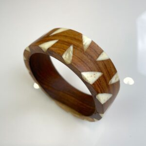 Photo detail:SUPER COOL! WOOD & SHELL INLAY BANGLE BRACELET