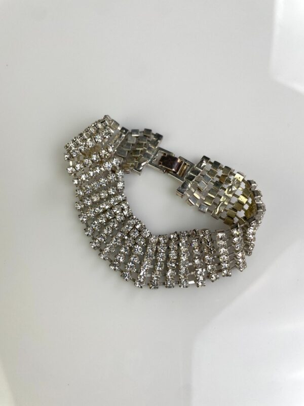 *AS-IS* RHINESTONE BRACELET * MISSING ONE STONE NEAR CLASP