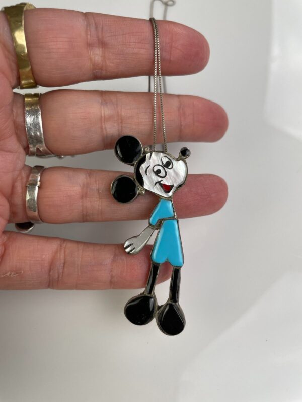 1980S SIGNED ZUNI TRIBE INLAY TURQUOISE, CORAL & MOTHER OF PEARL MICKEY MOUSE STERLING SILVER PENDANT NECKLACE, FINE 925 SILVER CHAIN