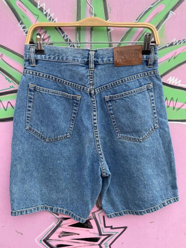 CUTE! 1990S EMBROIDERED MICKEY MOUSE DENIM SHORT LONG CUT JORTS