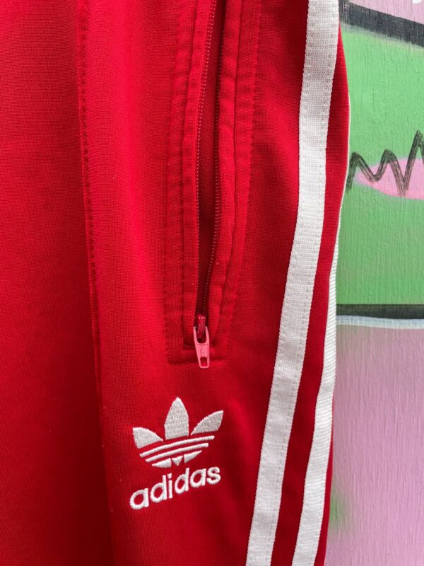 CUTE! 2 PIECE ADIDAS STRIPED SIDE TRACKSUIT, SMALL FIT