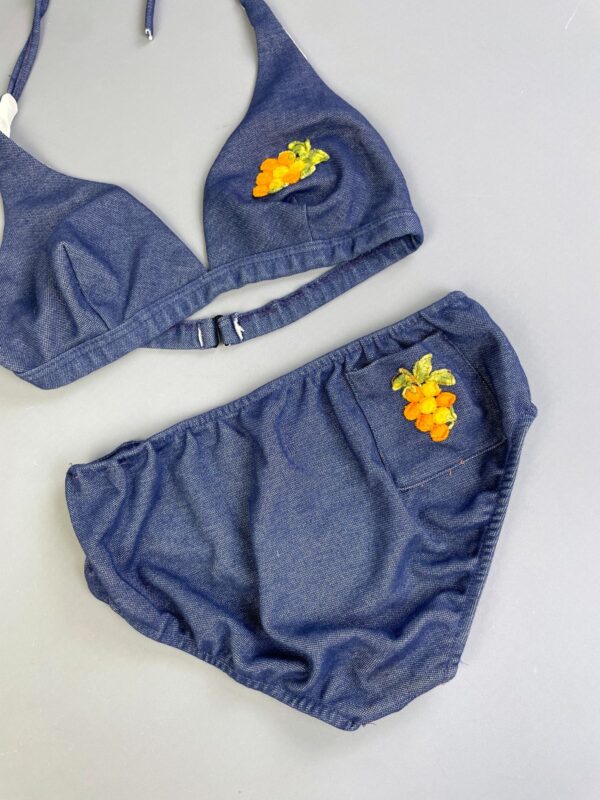 SWEET! 1970S EMBROIDERED CHAMBRAY DENIM 2 PIECE BATHING SUIT WITH BACK POCKET!!