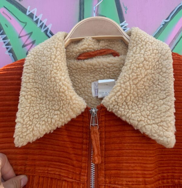 CUTE! 1990S SHERPA LINED BRIGHT ORANGE CORDUROY JACKET - MADE IN HONG KONG