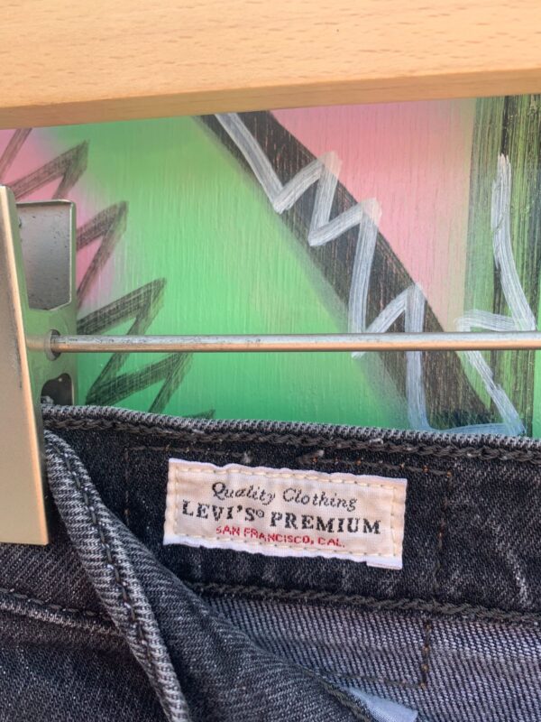 LEVIS "RIBCAGE" SUPER HIGH WAIST STRETCH DENIM SHORTS, LONGER CUT