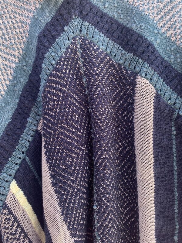MIXED 3-D KNIT HOODED PONCHO TOP KANGAROO POCKET