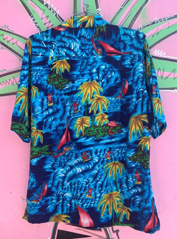 COOL 1980S-90S CLASSIC TROPICAL PRINT RAYON HAWAIIAN SHIRT