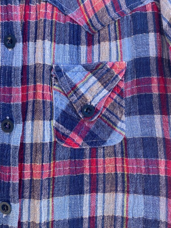 CUTE! 1970S PLAID INDIAN COTTON DOUBLE POCKET SHORT SLEEVE BUTTON DOWN TOP, SILVER THREADING