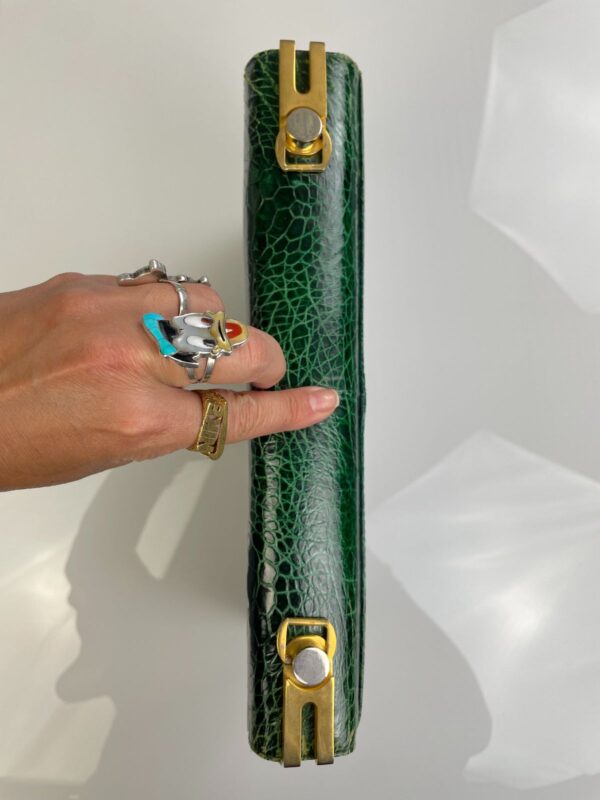 *AS-IS* MADE IN ITALY AUTHENTIC GREEN REPTILE LEATHER HANDBAG/ CLUTCH, UNIQUE 2-TONE LOCKING CLOSURE