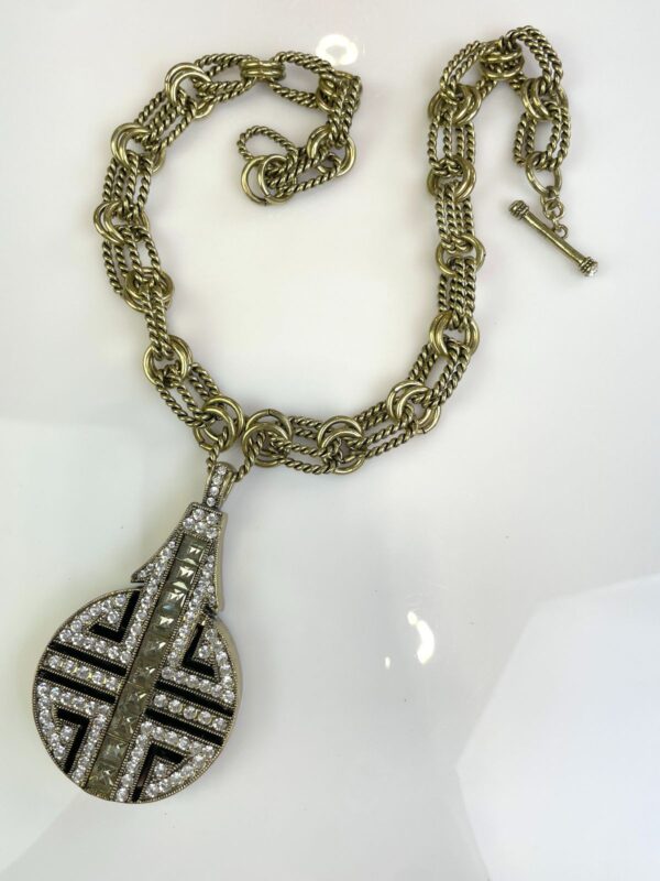 WOW! DOUBLE SIDED INLAY & RHINESTONE ENCRUSTED CHINESE SYMBOL PENDANT, HEAVY TWISTED DOUBLE LINK CHAIN