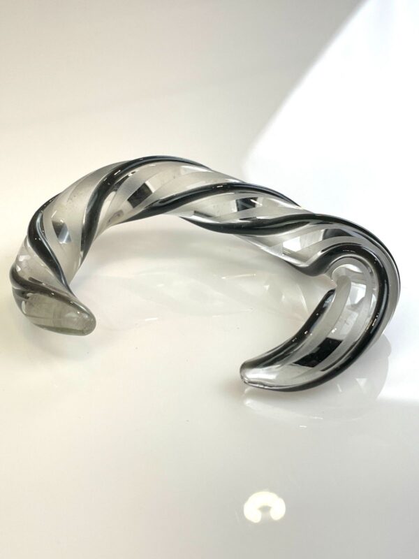 COOL! MODERNIST HAND BLOWN SWIRLED BENT FROSTED GLASS CUFF BRACELET