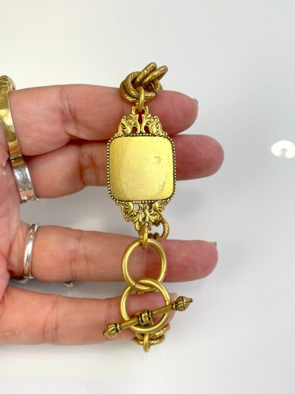 NICE HEAVY VERMEILLE DOUBLE CHAIN LINK BRACELET ORNATE MOTIF, TOGGLE CLOSURE