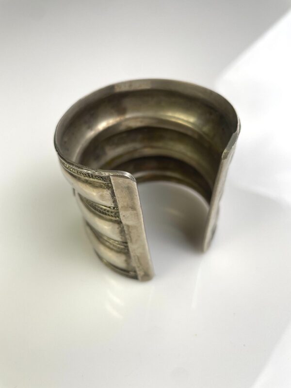 DECORATIVE TRIBAL TRIPLE WIDE SILVER CUFF BRACELET SEMI-PRECIOUS STONE INLAY