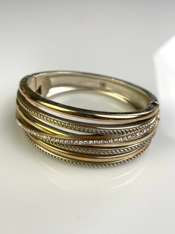 MULTI TONED CROSSOVER MIXED RHINESTONE CUFF BRACELET, MAGNETIC CLOSURE