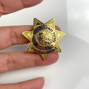 Photo detail:CALIFORNIA HIGHWAY PATROL, TRAFFIC OFFICER STAR POLICE BAG PIN