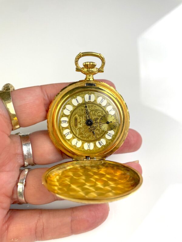 ORNATE GOLD PLATED WIND-UP POCKET WATCH 17 JEWELS INCABLOC SWISS MOVEMENT