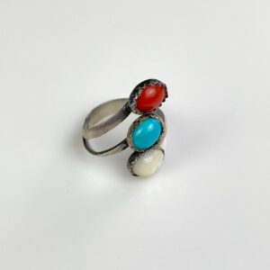 Photo detail:CUTE 925 TRIPLE POLISHED STONE ADJUSTABLE STERLING SILVER RING (CORAL, TURQUOISE, MOP)