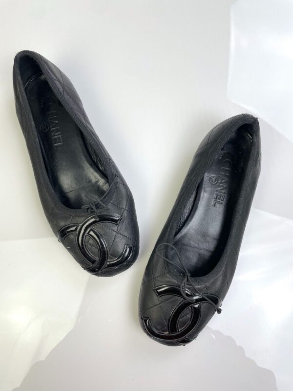 *AS-IS BLACK QUILTED LAMB LEATHER CHANEL BALLET FLATS
