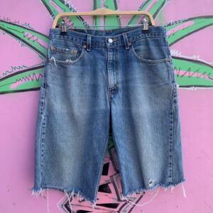 Photo detail:LEVIS 550 DISTRESSED DENIM CUT-OFF JORTS SHORTS FRAYED HEM