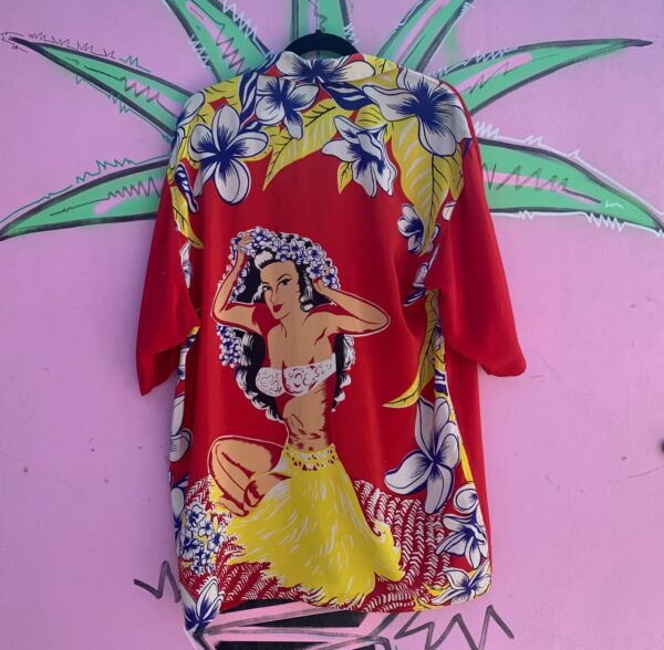 BRIGHT TROPICAL FLORAL & HULA GIRL PRINT SHORT SLEEVE BUTTON UP SILK HAWAIIAN SHIRT