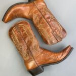 GORGEOUS! EMBROIDERED LUCCHESE COWBOY BOOTS