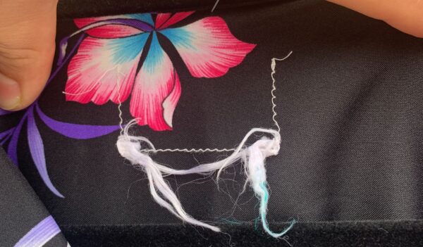 RARE! BLACK! 1970S-80S SILKY NYLON HAWAIIAN SHIRT BRIGHT PRINT!