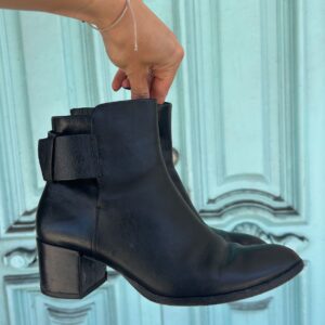 Photo detail:KILLER! LEATHER POINTED TOE FOLDED BUCKLE BOOTIES