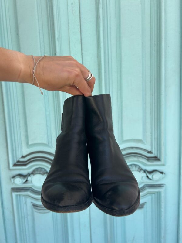 KILLER! LEATHER POINTED TOE FOLDED BUCKLE BOOTIES