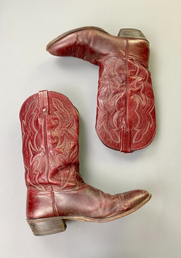 SUPER SOFT & SUPPLE OXBLOOD COWBOY BOOTS, EMBOSSED & STITCHED DESIGN