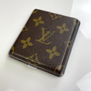Photo detail:LOUIS VUITTON MONOGRAM METAL CIGARETTE CASE