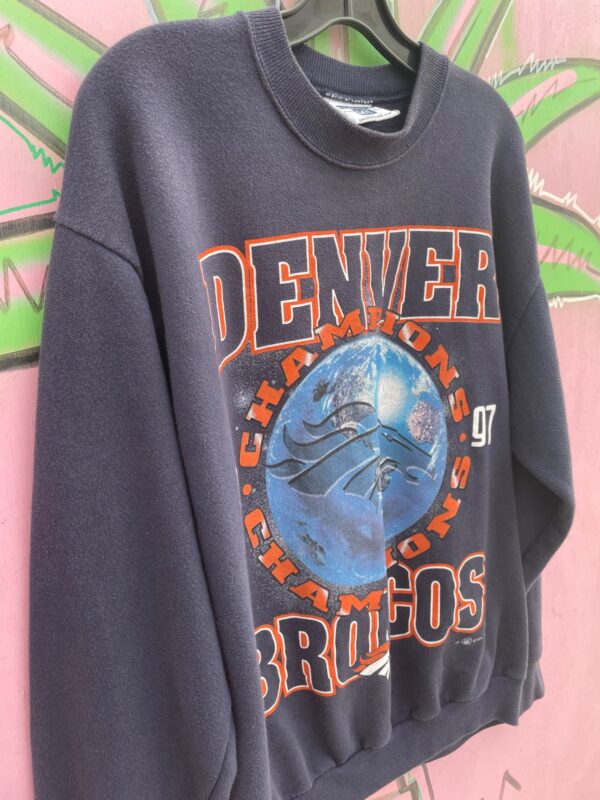 DENVER BRONCOS 1997 CHAMPIONS PULLOVER SWEATSHIRT