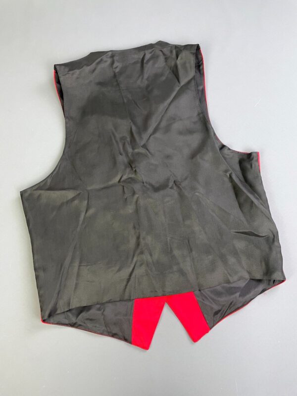 SO ADORABLE! 1980S-90S RED VEST FULLY EMBELLISHED BRASS WESTERN CHARMS