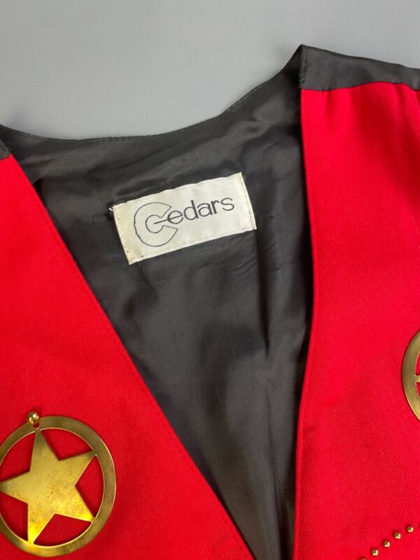 SO ADORABLE! 1980S-90S RED VEST FULLY EMBELLISHED BRASS WESTERN CHARMS