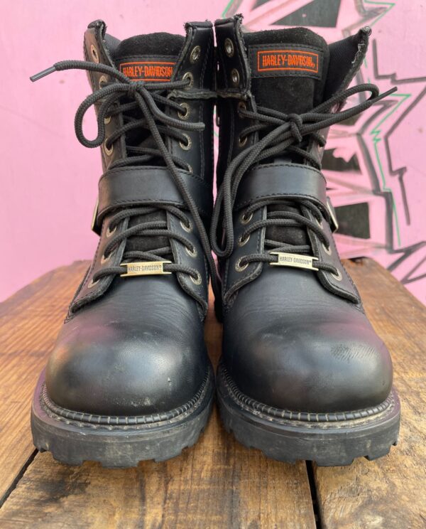 HARLEY DAVIDSON BIKER BOOTS W/ BUCKLE AND SIZE ZIPPER
