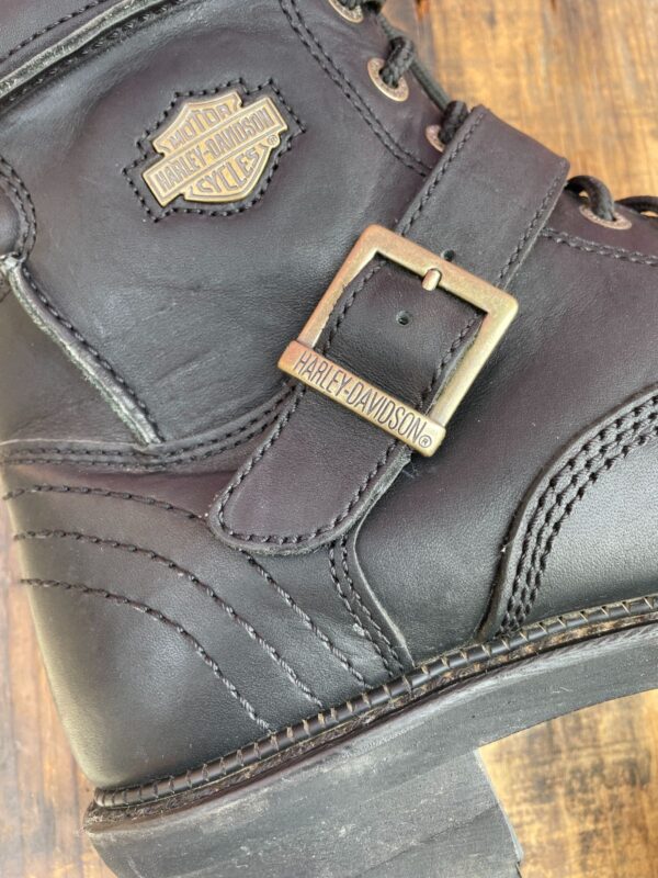 HARLEY DAVIDSON BIKER BOOTS W/ BUCKLE AND SIZE ZIPPER