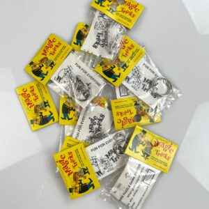 Photo detail:FUN! NOS 1950S-60S MAGIC TRICKS PUZZLE NEW IN PACKAGE NWT ASSORTED GAMES
