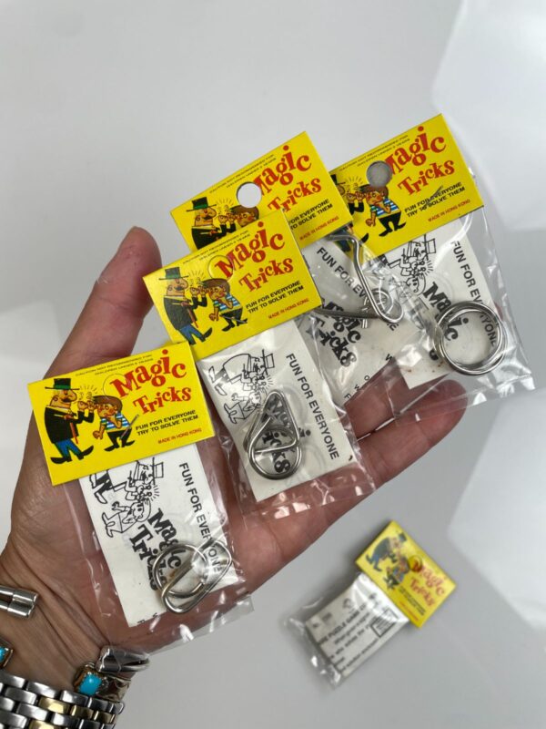FUN! NOS 1950S-60S MAGIC TRICKS PUZZLE NEW IN PACKAGE NWT ASSORTED GAMES