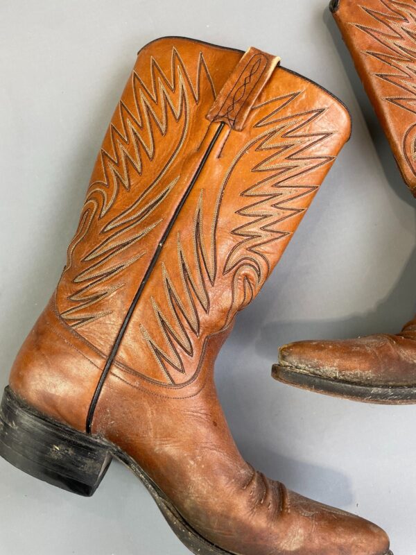 KILLER! MADE IN SPAIN!! STITCHED LEATHER POINTED TOE COWBOY BOOTS