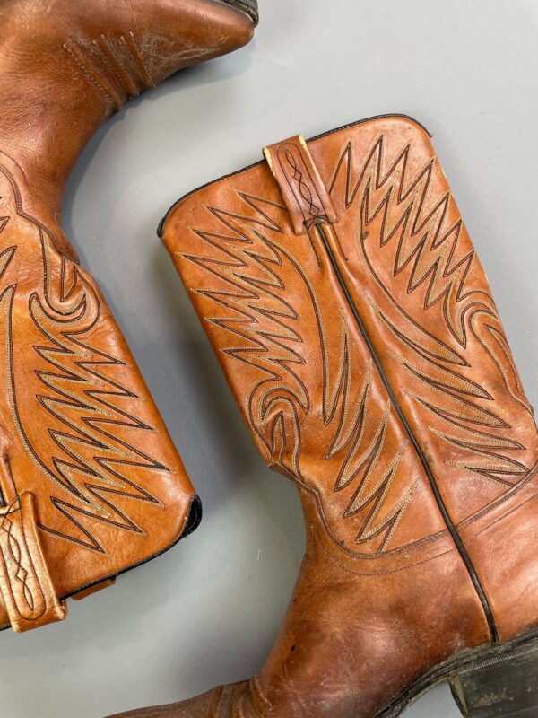 KILLER! MADE IN SPAIN!! STITCHED LEATHER POINTED TOE COWBOY BOOTS
