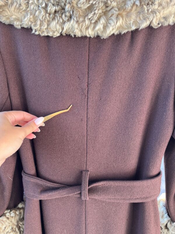 *AS-IS* JACKET FULL LENGTH TRENCH WITH SHEEP TRIM WITH BELT DOUBLE BREASTED