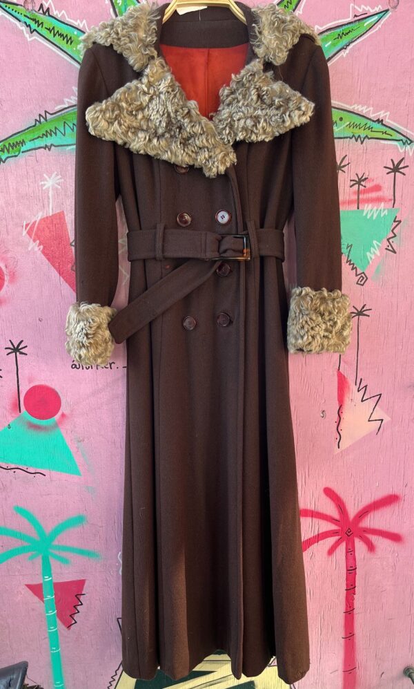 *AS-IS* JACKET FULL LENGTH TRENCH WITH SHEEP TRIM WITH BELT DOUBLE BREASTED