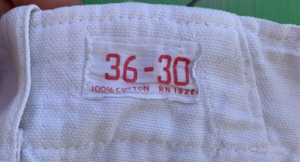 *AS-IS* RAD! 1960S RETRO DISTRESSED WHITE COTTON CUT OFF WORKWEAR SHORTS LONGER CUT