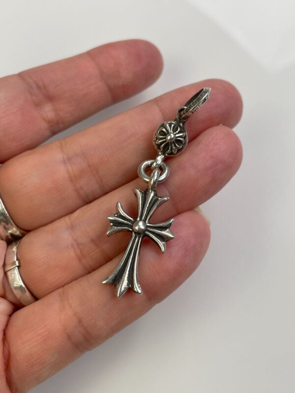 925 STERLING SILVER CHROME HEARTS 1-BALL TINY CHROME HEARTS CROSS CHARM