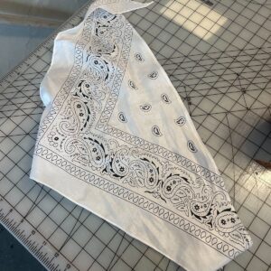Photo detail:HALF BANDANA CLASSIC STYLE