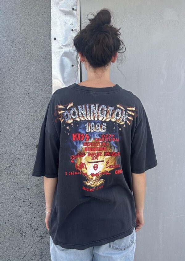 DONINGTON MONSTERS OF ROCK MUSIC FESTIVAL AUGUST 1996 TOUR GRAPHIC COTTON T-SHIRT