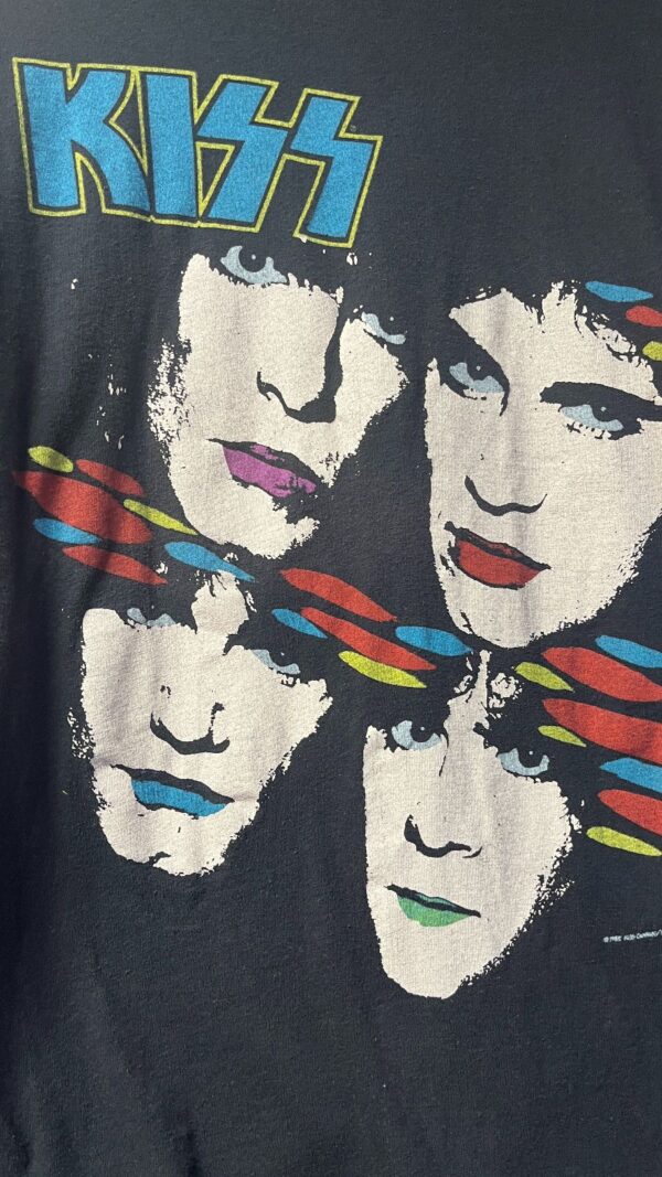 KISS ASYLUM 1985-86 WORLD TOUR BAND FACES 100% COTTON GRAPHIC T-SHIRT