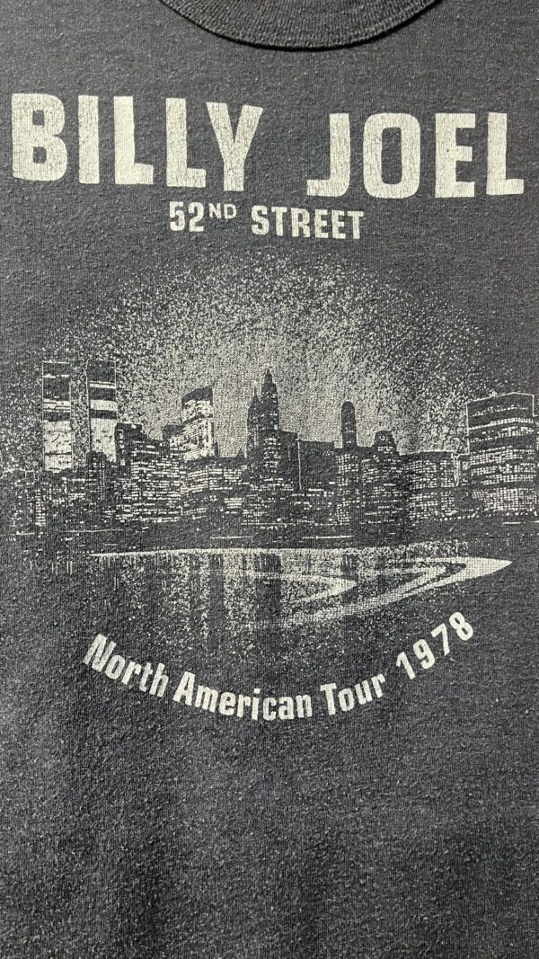 1978 BILLY JOEL 52ND STREET NORTH AMERICAN TOUR SINGLE STITCH GRAPHIC T-SHIRT - SMALLER FIT