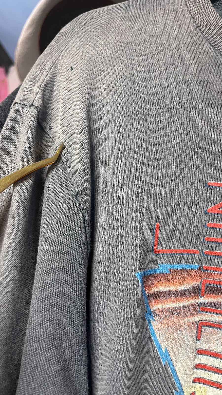 HANES 100% COTTON 1988 LED ZEPPELIN FUTURISTIC BLIMP FOUR SYMBOLS 1988 SINGLE STITCH GRAPHIC T-SHIRT - PERFECTLY FADED in GRAY