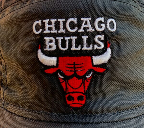 RAD! 1990S EMBROIDERED CHICAGO BULLS NYLON FLEECE LINED HAT