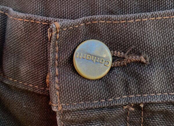 NICE! PERFECTLY DISTRESSED ESPRESSO BROWN CARHARTT WORKWEAR PANTS