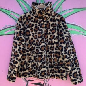 Photo detail:FUN! FUZZY LEOPARD PRINT PULLOVER FLEECE SWEATER